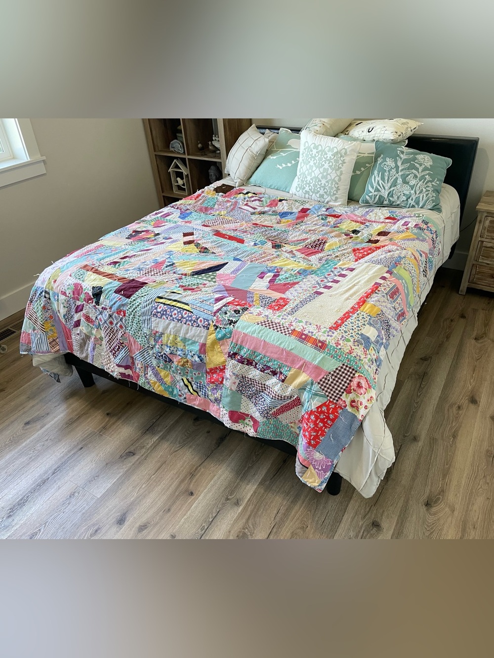 Vintage Handmade Crazy Patchwork Quilt Full Queen 69x82” Floral Cottage